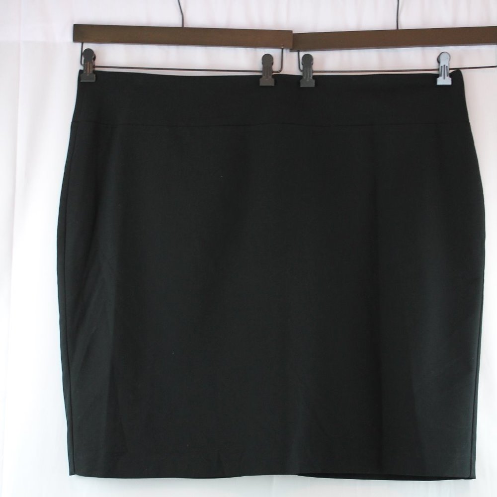 Alfani Black Pencil Skirt 24 Above Knee Lined NEW